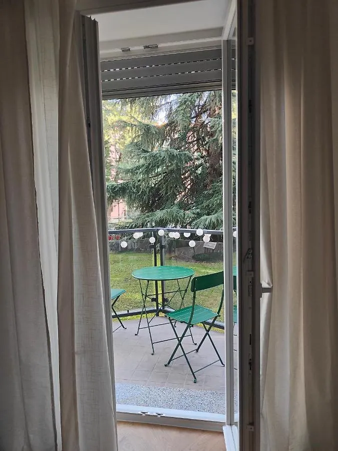 Elegante Bilocale A Milano Con Balcone Apartment