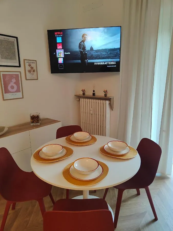 Elegante Bilocale A Milano Con Balcone Apartment 0*, Milan